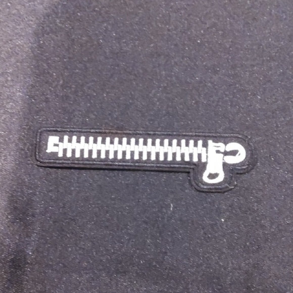 Black Zipper Patch Iron On - Picture 1 of 2